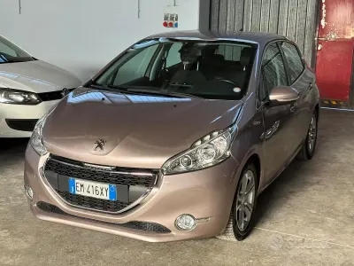 Usata Peugeot 208 Allure 95 CV (69 kW) 2012 Viola Utilitaria