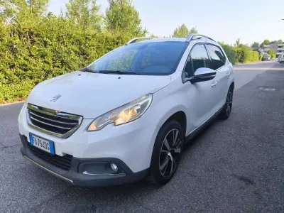 Usata Peugeot 2008 Active 75 CV (55 kW) 2015 Other SUV