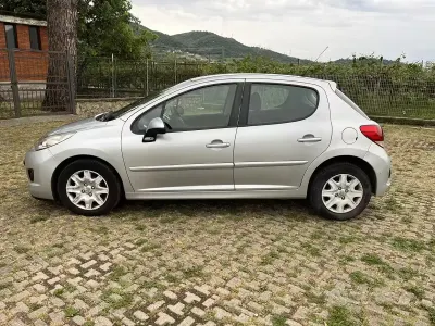 Usata Peugeot 207 68 CV (50 kW) 2012 Berlina