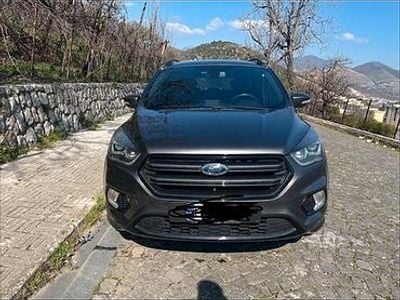 Usata Ford Kuga ST-Line 150 CV (110 kW) 2019 Grigio SUV