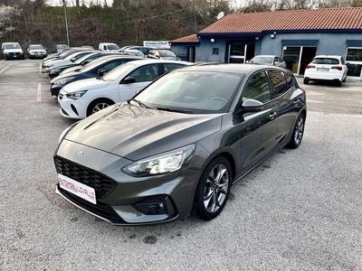 Grigio Usata 2021 Ford Focus ST-Line Berlina | 15.990 € (Molto cara)