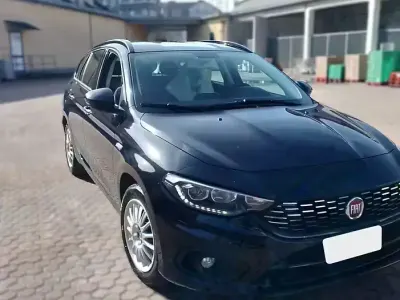 Usata Fiat Tipo 95 CV (69 kW) 2020 Nero Station wagon