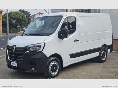 Renault Master T28
