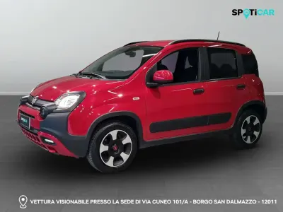 Usata Fiat Panda Cross Cross 69 CV (50 kW) 2024 Rosso Utilitaria