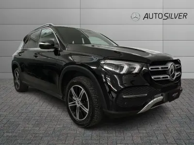 Usata Mercedes GLE300 272 CV (200 kW) 2021 Nero / metallizzato SUV