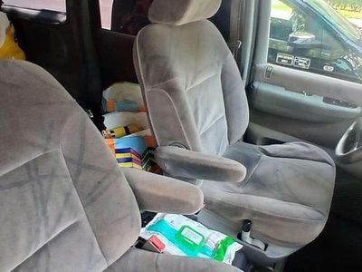 Usata 2000 Peugeot 806 Family Monovolume | 3000 €