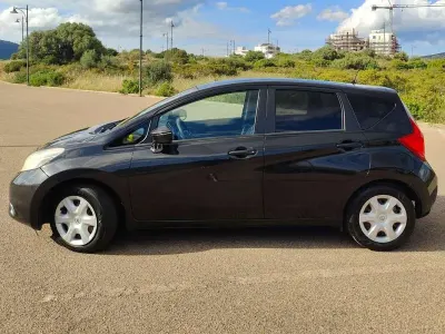 Usata Nissan Note Acenta 90 CV (66 kW) 2014 Nero Utilitaria