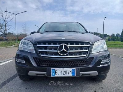 Usata Mercedes 350 231 CV (169 kW) 2011 Nero SUV