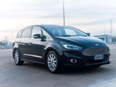 Usata Ford S-MAX Business Edition 150 CV (110 kW) 2016 Nero Monovolume
