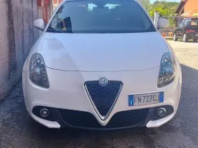 Gebraucht Alfa Romeo Giulietta Business 120 PS (88 kW) 2018 Kleinwagen