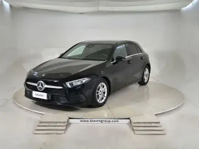 Usata Mercedes A180 Business 116 CV (85 kW) 2019 Nero Utilitaria