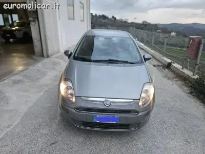 Usata Fiat Punto Evo Dynamic 75 CV (55 kW) 2010 Grigio Utilitaria