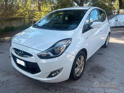 Usata Hyundai ix20 Comfort 78 CV (57 kW) 2012 Bianco Utilitaria