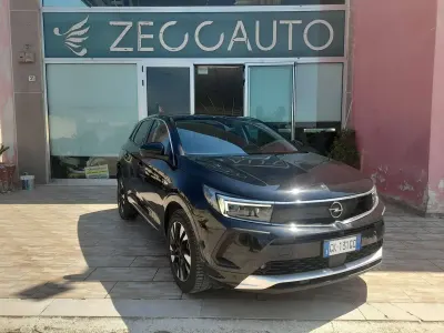 Usata Opel Grandland X Business Elegance 131 CV (96 kW) 2022 Nero SUV
