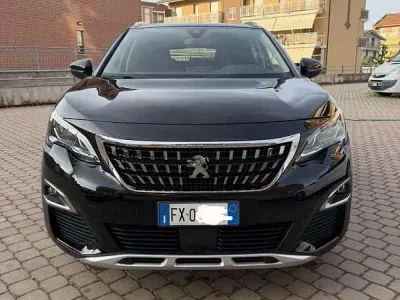 Usata Peugeot 3008 Allure 131 CV (96 kW) 2019 Nero SUV