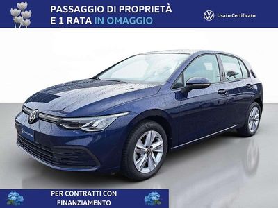 Usata VW Golf VIII Life 116 CV (85 kW) 2022 Blu Berlina