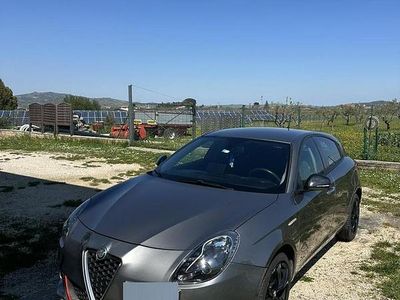 Gebraucht Alfa Romeo Giulietta 120 PS (88 kW) 2018 Grau Kleinwagen