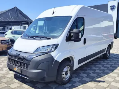 Usata Peugeot Boxer 140 CV (102 kW) 2024 Bianco Furgone