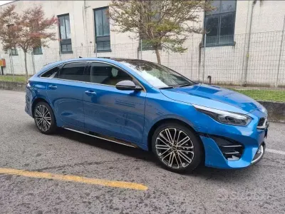 Usata Kia ProCeed GT-Line 160 CV (117 kW) 2024 Bluazzurro Station wagon