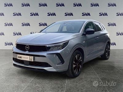 Usata Opel Grandland X Business 131 CV (96 kW) 2023 Grigio SUV