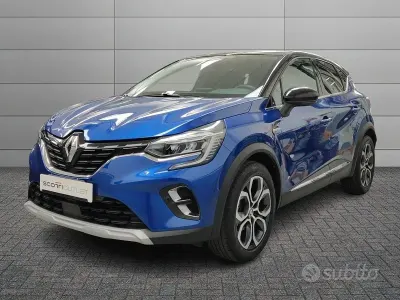 Usata Renault Captur Zen 101 CV (74 kW) 2023 Bluazzurro SUV