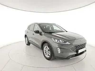 Usado Ford Kuga Business Edition 120 CV (88 kW) 2024 Azul SUV
