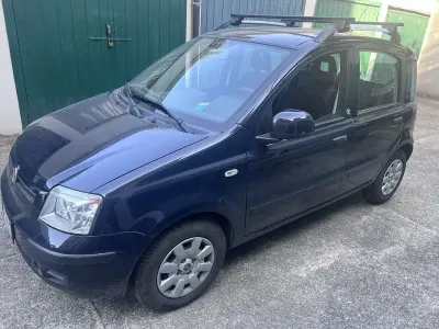 Usata Fiat Panda Dynamic 69 CV (50 kW) 2011 Blu Utilitaria