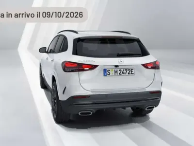 Usata Mercedes GLA200 Executive 163 CV (119 kW) 2023 Argento SUV