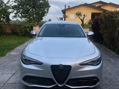 Usata Alfa Romeo Giulia Executive 150 CV (110 kW) 2017 Berlina