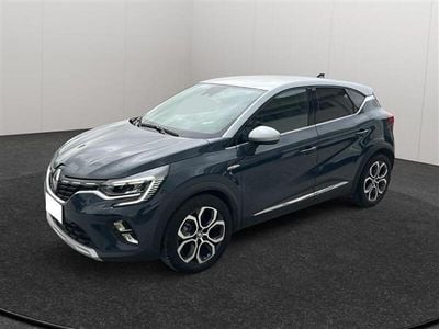 Usata Renault Captur Techno 145 CV (106 kW) 2023 Blu scuro SUV