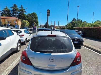 Usata Opel Corsa Club 80 CV (58 kW) 2010 Grigio Utilitaria