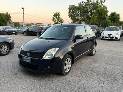 Usata Suzuki Swift GL 92 CV (67 kW) 2010 Nero Utilitaria