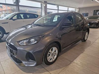 Lead grey Nuova 2025 Mazda 2 Center-Line Berlina | 20.200 €