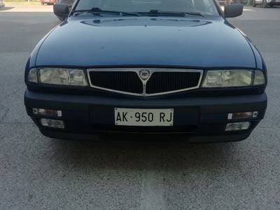 Usata Lancia Delta 75 CV (55 kW) 1996 Blu Utilitaria