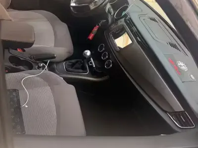 Usata Alfa Romeo Giulietta 105 CV (77 kW) 2013 Grigio Utilitaria