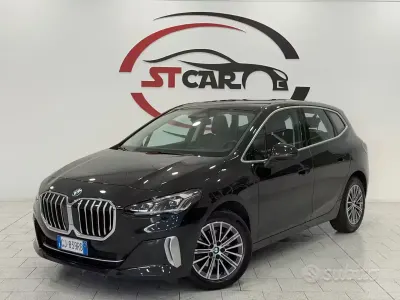 Usata BMW 218 Luxury Line 150 CV (110 kW) 2022 Nero Station wagon