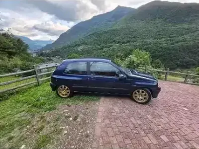 Usata Renault Clio 147 CV (108 kW) 1993 Utilitaria