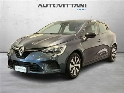 Usata Renault Clio V Equilibre 91 CV (66 kW) 2023 Grigio scuro Berlina