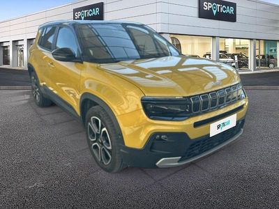 Käytetty Jeep Avenger Summit 101 HP (74 kW) 2023 Keltainen Katumaasturi