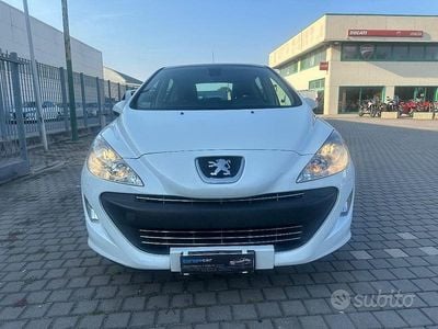 Usata Peugeot 308 Sportium 110 CV (80 kW) 2011 Bianco Utilitaria