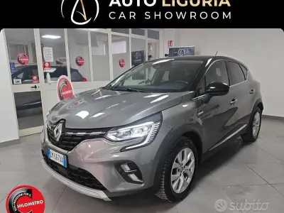 Usado Renault Captur Techno 101 CV (74 kW) 2023 Gris SUV