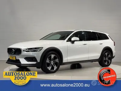 Usata Volvo V60 CC Plus 197 CV (144 kW) 2023 Bianco Station wagon