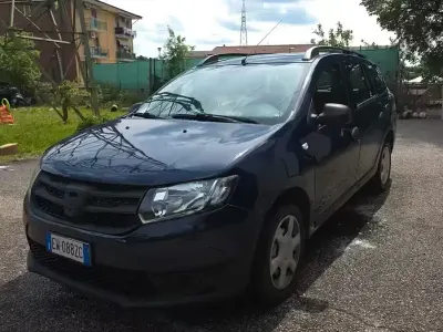 Usata Dacia Logan MCV Ambiance 75 CV (55 kW) 2014 Bluazzurro Station wagon