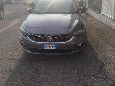 Usata Fiat Tipo 120 CV (88 kW) 2020 Grigio Station wagon