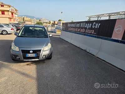 Usata Fiat Sedici Emotion 120 CV (88 kW) 2006 Grigio SUV