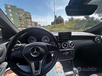 Usata Mercedes A180 109 CV (80 kW) 2013 Grigio Berlina