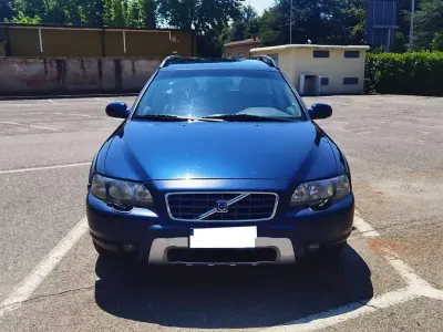 Usata Volvo XC70 200 CV (147 kW) 2000 Blu/azzurro Station wagon