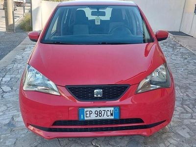 Usata Seat Mii 50 CV (36 kW) 2024 Rosso Utilitaria