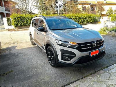Usata Dacia Jogger 101 CV (74 kW) 2022 Grigio Monovolume