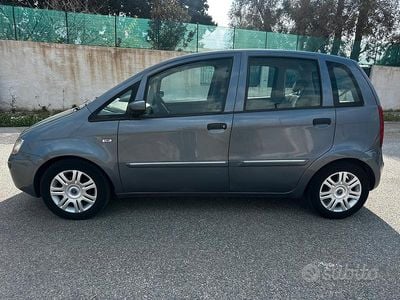 Usata Fiat Idea 75 CV (55 kW) 2005 Monovolume